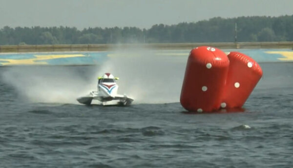 Polak w F1 na wodzie!
